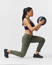 Load image into Gallery viewer, Excel Jogger 7/8 Length 28" Pant