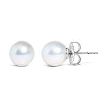 Load image into Gallery viewer, 14k White Gold 5-5.5MM Cultured Freshwater Pearl Solitaire Stud Earrings
