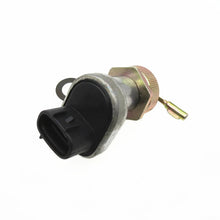 Load image into Gallery viewer, Car Accessories 1Pc 83181-20040 Car Auto Part Odometer Speed Sensor for Toyota Land Cruiser Lexus LX450 Isuzu 8318120040