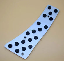 Load image into Gallery viewer, For Honda CIVIC 2006 2007 2008 2009 2010 2011Manual AT Auto Aluminum Pads Pedal Set Gas Brake Footrest Car Accessories with logo