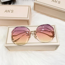 Load image into Gallery viewer, Fashion Gradient Women and Girls Modern Hexagon Metal Sunglasses For Summer In Elegant Retro Post Modern Style With UV400 Protection
