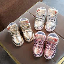 Load image into Gallery viewer, Modern Trend NEW Fashion Style Baby Fashion Sneakers For Children Girls Star Luminous Child Casual Colorful Light LED Shoes Sneakers