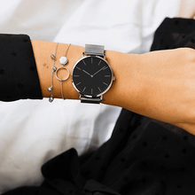Load image into Gallery viewer, Fashion Unisex Watches Ultra Thin Stainless Steel Mesh Belt Quartz Classic Casual Watch For Women and Man