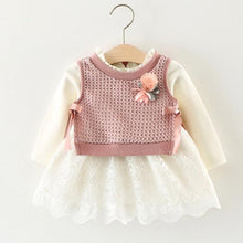 Load image into Gallery viewer, Autumn Baby Girl Princess Clothes Cute Girls Long Sleeve T-shirt Tops Cartoon Giraffe For Baby Girls
