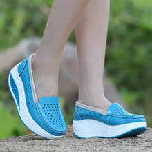 Load image into Gallery viewer, MudiPanda Summer 2017 Women's Shoes Genuine Leather Breathable Shoes Swing Female Shoes Platform Nurse Work Shoes