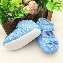 Load image into Gallery viewer, Baby Girl Shoes Soft Sneaker Kids Flowers Printed Newborn Cloth Shoes Lightweight And Breathable Shoe