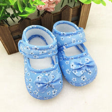 Load image into Gallery viewer, Baby Girl Shoes Soft Sneaker Kids Flowers Printed Newborn Cloth Shoes Lightweight And Breathable Shoe