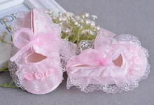 Load image into Gallery viewer, Baby Girls Princess Flowers White Elegant Luxury Shoes High Quality Lightweight Soft Sole Shoe