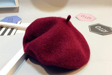 Load image into Gallery viewer, Baby Hat Beret British Painter Bud Of Pure Wool Cap For Girls In Modern New Retro Design