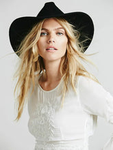 Load image into Gallery viewer, 2023 new free shipping Bohemia embroidery maxi dress women's white ruffles elegant sweet long loose dress fashion party dresses