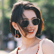 Load image into Gallery viewer, Luxury Sunglasses Form Man and Woman Unisex Metal Classic Sunglasses With Metal Frame and Pilarized Glasses In Vintage Style Driving Eyewear Oculos De Sol Masculino Sunglasses With UV400Glasses