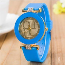 Load image into Gallery viewer, STEVVEX simple leather Casual Quartz Watch Women Crystal Silicone Watches Wrist Watch For Women and Girls Coffee