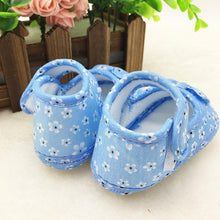 Load image into Gallery viewer, Baby Girl Shoes Soft Sneaker Kids Flowers Printed Newborn Cloth Shoes Lightweight And Breathable Shoe