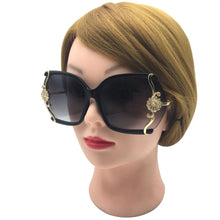 Load image into Gallery viewer, Luxury Brand New Women Sunglasses with Fine Lace and Rhinestone Decoration Semi-Rimless Frame Travel Sun Glasses Ladies Eyewear