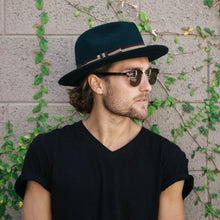 Load image into Gallery viewer, Retro Winter Wool Boater Flat Top Hat For Women's Men' Felt Chapeu de Feltro Gambler Prok Pie Fedora Hat With Fashion Bowkno 20