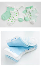 Load image into Gallery viewer, 5 Pairs Pack Children's Summer Mesh Socks Ultra-thin Breathable With Stars Moon Print For Boys And Girls