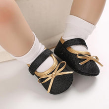 Load image into Gallery viewer, Baby Newborn Infant Princess Shoes Comfortable Sole Baby Infant 0-18M Soft Material Cute Unique Design
