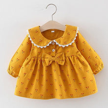Load image into Gallery viewer, Autumn Baby Girl Princess Clothes Cute Girls Long Sleeve T-shirt Tops Cartoon Giraffe For Baby Girls