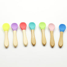 Load image into Gallery viewer, 2PCS Bamboo Training Spoons Organic Soft Baby Feeding Silicone Tip Spoon Scoop Easy Grip Handle Toddlers Infant Gifts For Parents And Baby Boys Or Girls