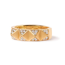 Load image into Gallery viewer, 14K Yellow Gold 1/4 Cttw White Diamond Pyramid Band Ring (G-H Color, SI1-SI2 Clarity)- Size 7