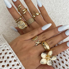 Load image into Gallery viewer, Ingemark 8Pcs/Set Vintage Metal Petal Flower Water Drop Open Rings for Women Trend 2025 Goth Geometric Ring Daily Jewelry Gift