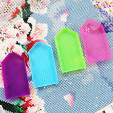 Load image into Gallery viewer, Diamond Painting Tools Set - Embroidery Box with Multi-Size Pens for DIY Art and Crafts