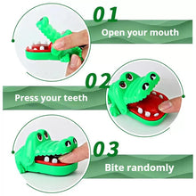 Load image into Gallery viewer, New Family Toys Crocodile Teeth Toys Alligator Family Party Toy Interactive Mini Biting Finger Game Non‑Toxic for Family Games