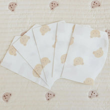 Load image into Gallery viewer, 50-Pack Disposable Bibs for Babies Aged 6 Months to 2 Years Cartoon Bear Feeding Bib for Boy Girl Non-woven Drool Towel