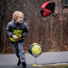 Load image into Gallery viewer, Kids Outdoor Parachute Toy – Tangle-Free Flying Fun Gift for Boys & Girls