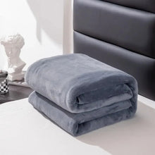 Load image into Gallery viewer, 2025 new solid color simple plush blanket multi-functional Farley plush thickened warm blanket