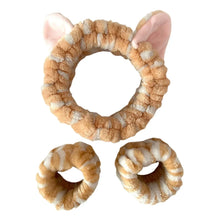 Load image into Gallery viewer, 3pcs Wash Face Headband Soft Comfortable Plush Headband Wrist Strap Set For Girls Cartoon Cat Ear Shaped Wash Up Headband Kit
