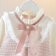 Load image into Gallery viewer, Long Sleeved Baby Girl Dress With Spring And Autumn Bow Lace Splicing Small Plaid Sweet Long Sleeved Dress