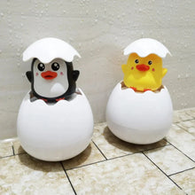 Load image into Gallery viewer, Baby Bathing Toy Duck Penguin Water Sprinkler