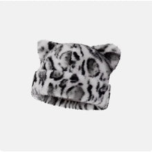 Load image into Gallery viewer, Leopard print plush teddy bear hat for women, sweet and cute, thick and warm, retro and versatile, hooded beanie.