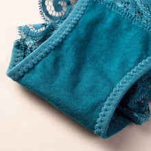 Load image into Gallery viewer, Plus Size S/XL Fashion High Quality Women's Panties Transparent Underwear Women Lace Soft Briefs Sexy Lingerie Intimates