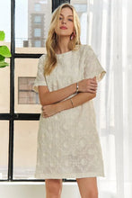 Load image into Gallery viewer, Applique Round Neck Short Sleeve Shift Dress – Timeless & Elegant Round Neck Shift Dress with Sophisticated Applique Detailing for Versatile Day-to-Night Wear