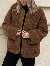 Load image into Gallery viewer, Modern Cozy Women Luxuriously Cozy Contrast Button Up Sherpa Jacket with Pockets For Fall & Winter