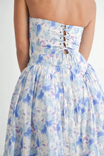 Load image into Gallery viewer, Sweetheart Neckline Floral Printed Midi Dress – Floral Midi Dress, Sweetheart Neckline Dress, Romantic Midi Dress, Feminine Floral Dress, Elegant Midi Dress