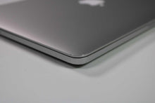 Load image into Gallery viewer, Apple MacBook Pro 13-inch 2014 2.6GHz Core i5 8GB RAM Integrated Graphics (Wear & Tear Special)