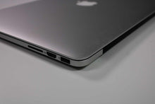 Load image into Gallery viewer, Apple MacBook Pro 15-inch 2013 2.7GHz Core i7 16GB RAM Dual GPU (Wear & Tear Special)