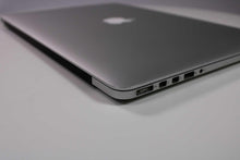 Load image into Gallery viewer, Apple MacBook Pro 15-inch 2013 2.8GHz Core i7 16GB RAM Dual GPU (Wear & Tear Special)