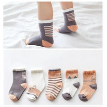 Load image into Gallery viewer, Baby Girls Cotton Cartoon Autumn Socks For Newborn Toddler Unique Style Soft Material Cute Colors