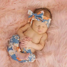 Load image into Gallery viewer, Baby Girls Floral Printed Elastic Waist Big Flower Bottoms Leggings Pants Toddler Trousers With Bow In Set For Girls And Baby and Newborn Baby