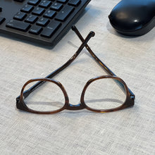 Load image into Gallery viewer, Ilya