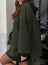 Load image into Gallery viewer, Modern Cozy Women Luxuriously Cozy Contrast Button Up Sherpa Jacket with Pockets For Fall & Winter