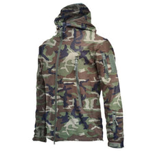 Load image into Gallery viewer, Camouflage Green Lightweight Soft Jackets Men Tactical Windproof Waterproof Jacket Men Outdoor Adventure Jackets Hooded Warm Winter Jacket Casual Winter Sport Warm Hooded Jackets