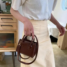 Load image into Gallery viewer, Casual Women's Shoulder Bag Small Handbags And Purses Designer Crossbody Bags For Women Flap Mini