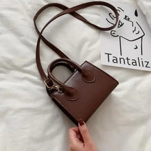 Load image into Gallery viewer, Casual Women's Shoulder Bag Small Handbags And Purses Designer Crossbody Bags For Women Flap Mini
