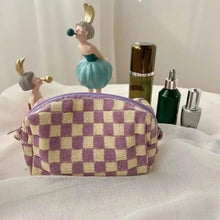 Load image into Gallery viewer, Checkered Pattern Zipper Makeup Bag