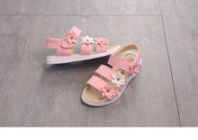 Load image into Gallery viewer, Children's Shoes Summer Style Sandals Girls Princess Beautiful Flower Shoes Kids Flat Sandals Baby Girl Girls Strappy Sandals With Flowers Open-Toe Dress Sandals Beautiful Outdoor Party Sandals